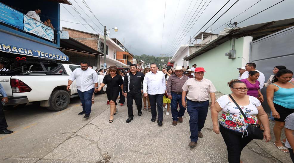 Con la representacin personal del Gobernador de C